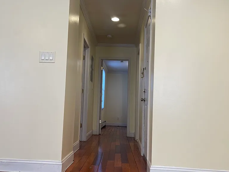 30 Beacon Ave — Photo 18