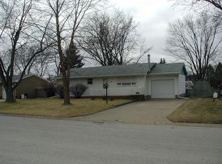 408 Cardinal Dr, Washington, IL 61571