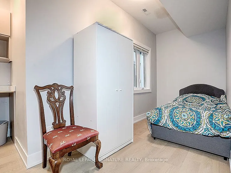 252 Annette St #4 — Photo 11
