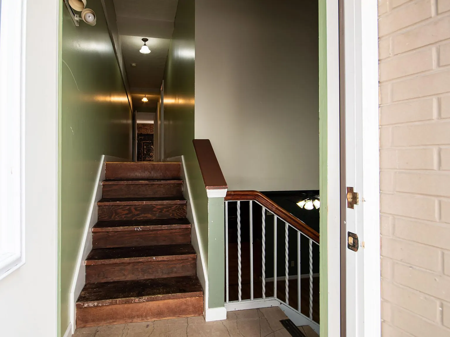 214 Wall St — Photo 3