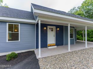 757 Taborton Rd, Sand Lake, NY 12153