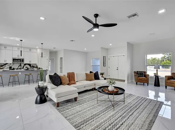 10262 Maybird Ave, Weeki Wachee, FL 34613