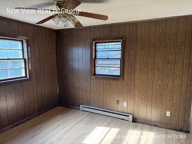 1568 Barringer St — Photo 5