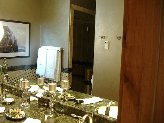3rd image of 100 Aspen Ridge Dr #11
