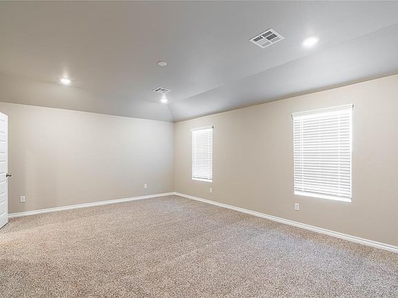 2nd image of 11624 SW 27th St