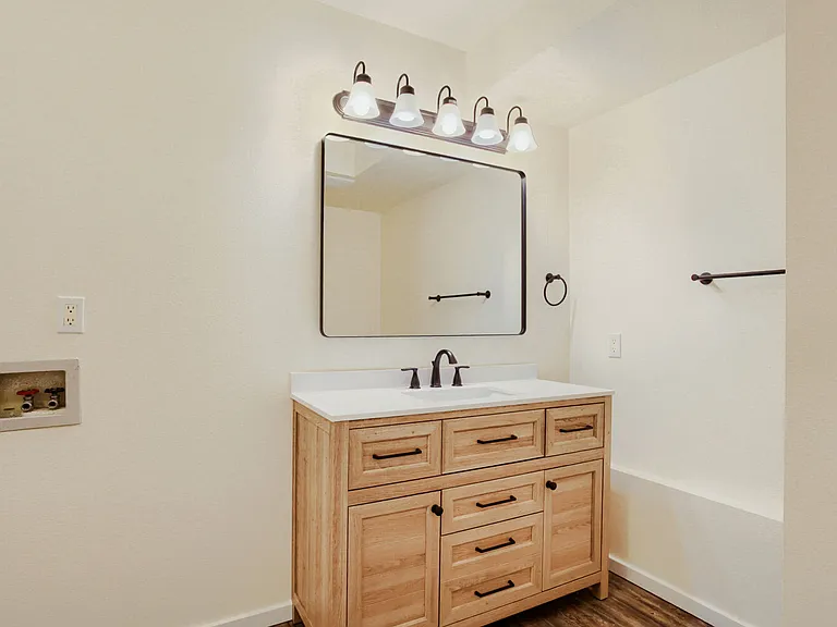 14539 SE Center St — Photo 19
