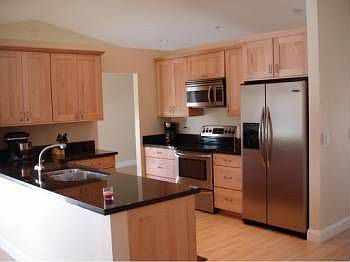 3rd image of 854 Blueberry Dr