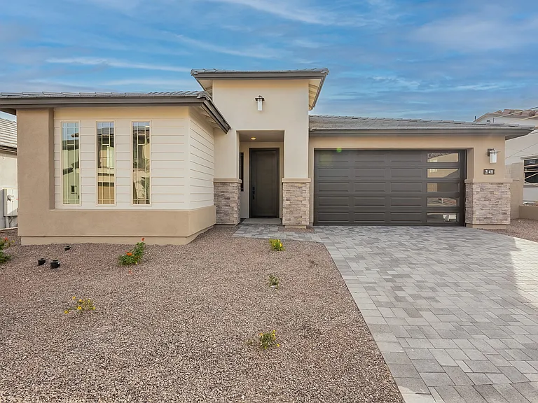 21411 W Meadowbrook Ave — Photo 1