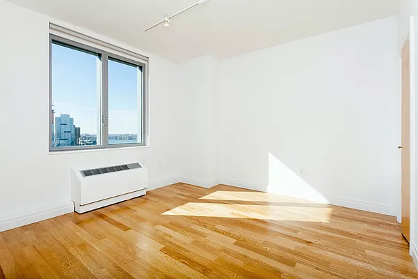 Rented by Mirador Real Estate | media 31