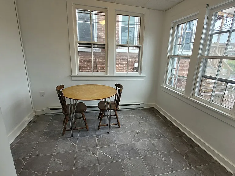 142 W Main St — Photo 5