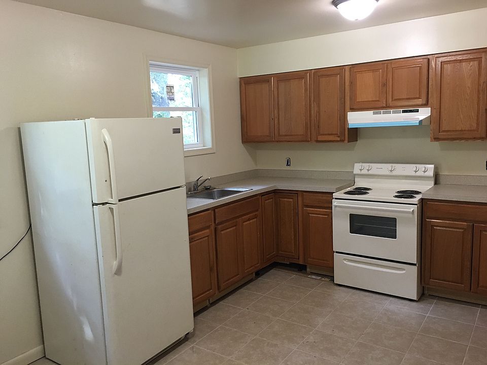 2nd image of 7611 Surratts Rd #2