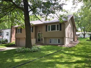 3619 Cadillac Dr, Waterloo, IA 50701