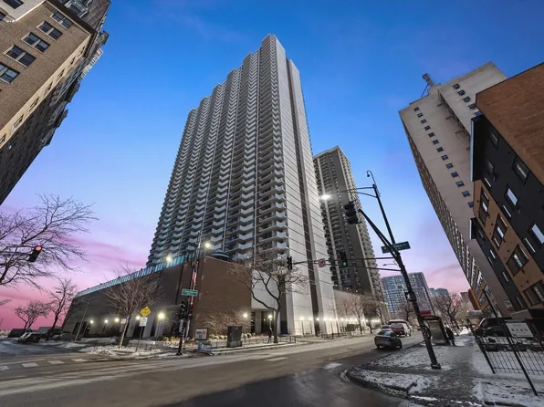 6033 N Sheridan Rd APT 9E, Chicago, IL 60660