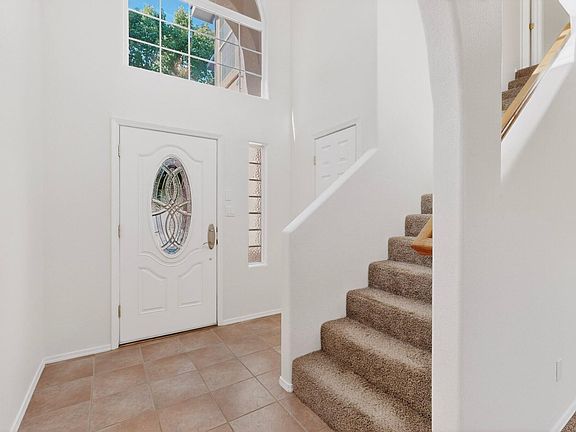 4th image of 7405 Tricia Rd NE