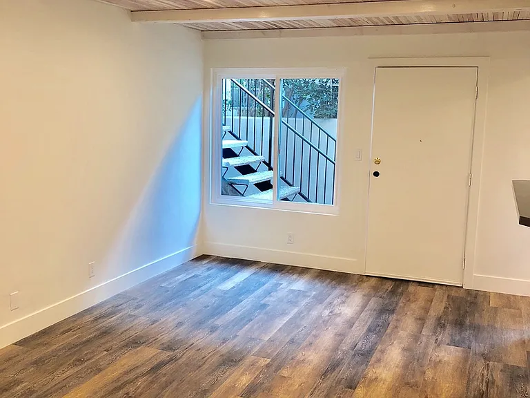 503 N Elena Ave — Photo 16