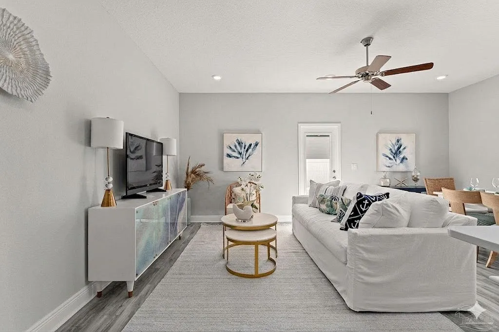 3 bed, 2.5 bath, 1540 sqft, $2,200 — Photo 3