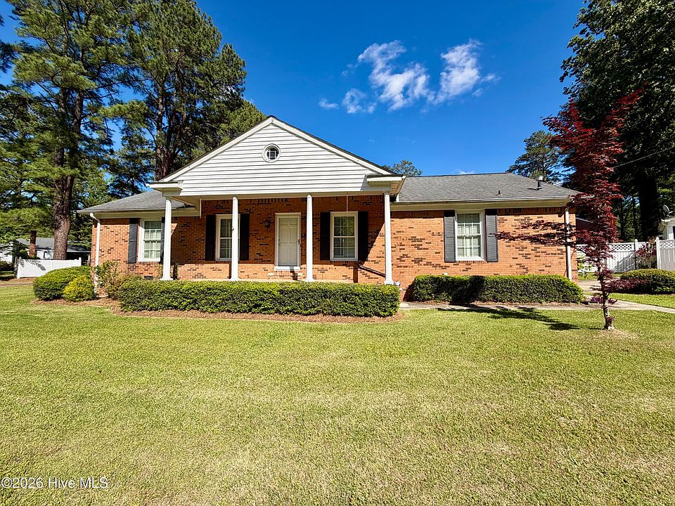 1st image of 408 W Woodlawn Drive