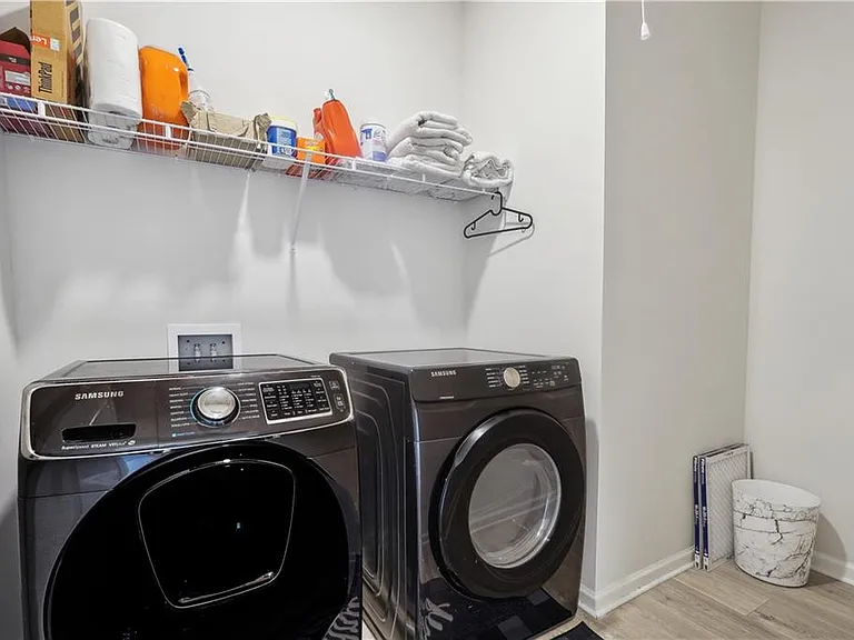 4055 Starwood Dr — Photo 34