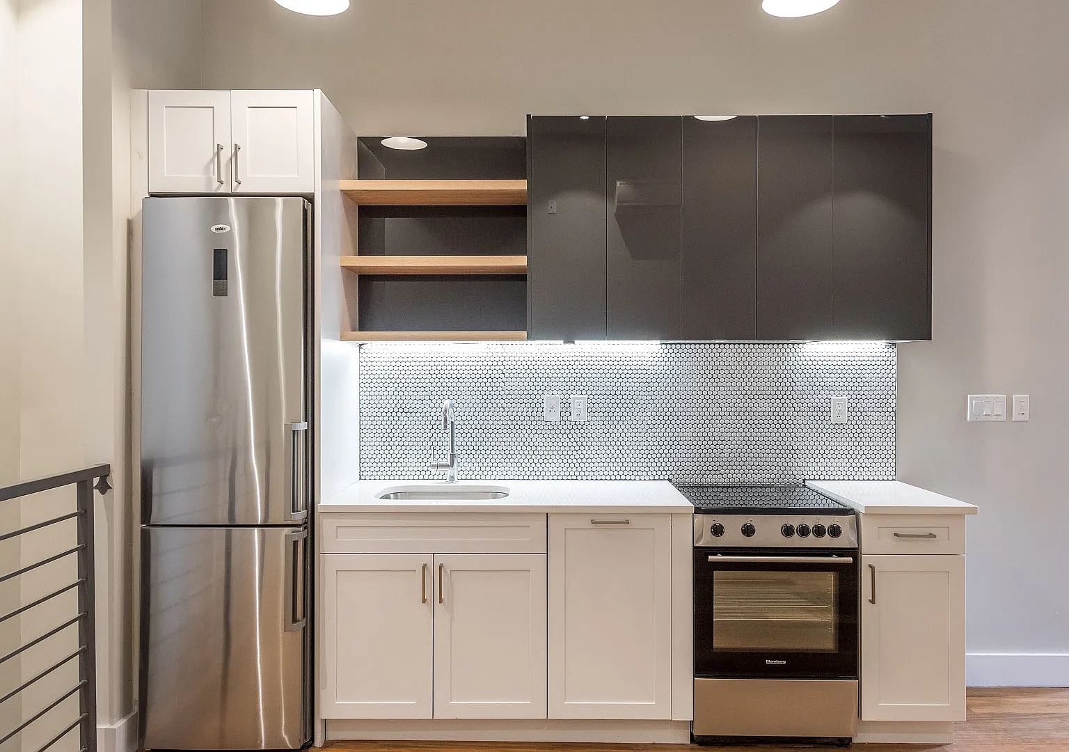 228 Kingsland Avenue — Photo 2