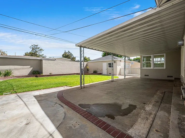 5915 E Rosebay St — Photo 37