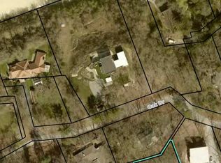 6 Linden Ln, Chesterton, IN 46304