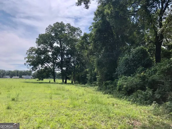 204 Nevils Groveland Rd, Statesboro, GA 30458