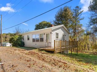 482 Deer Ridge Rd, Hillsville, VA 24343