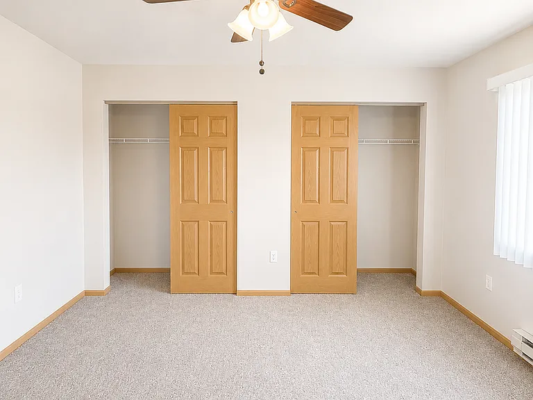 Berry Pointe Luxury Apartments — Photo 17