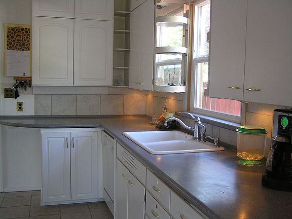 3rd image of 702 S 54th St
