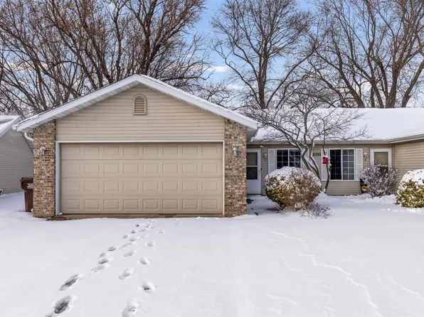 6792 Audree Ln, Loves Park, IL 61111