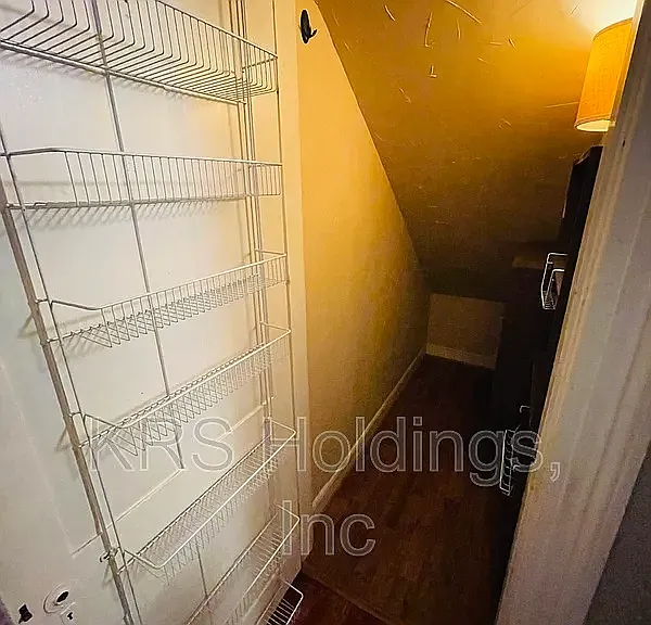 424 W Washington St #A — Photo 10