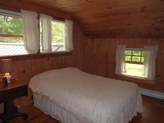 Upstairs Bedroom #1