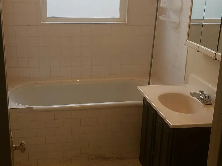 3516 E 3rd St #2 — Photo 11