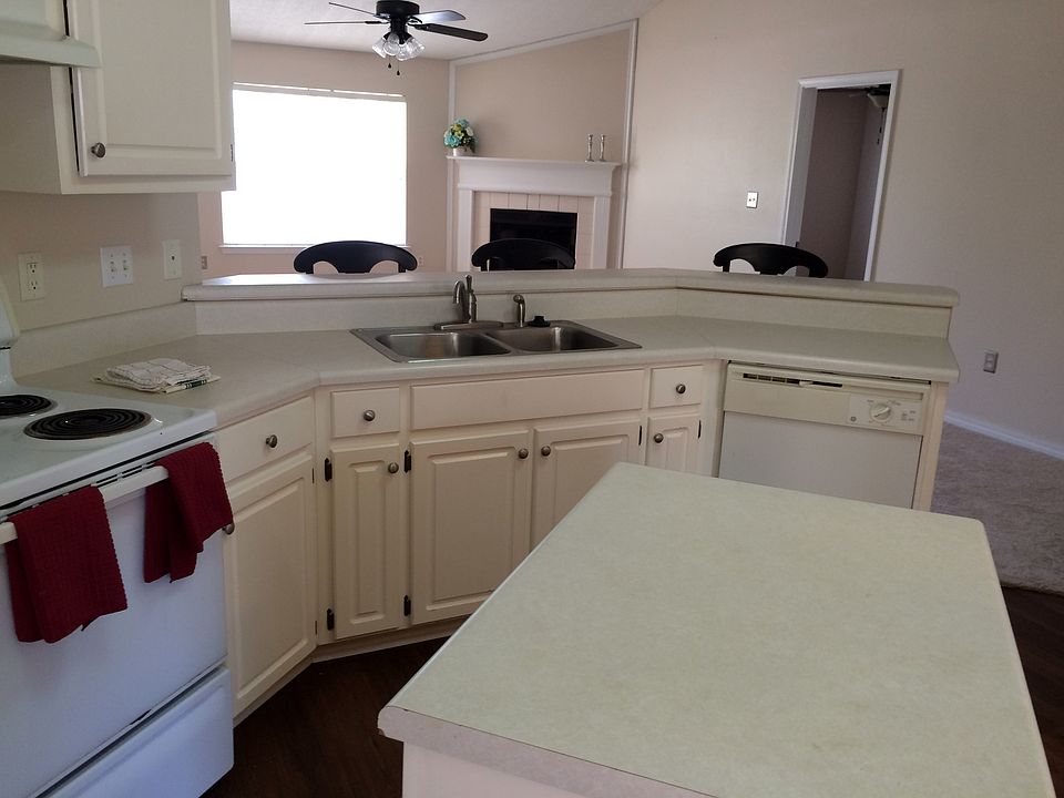 kitchen w new wood grain