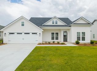 169 Audrey Ln, Hahira, GA 31632