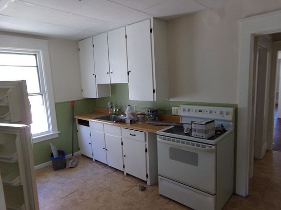 5th image of 126 Boyce Ave #3