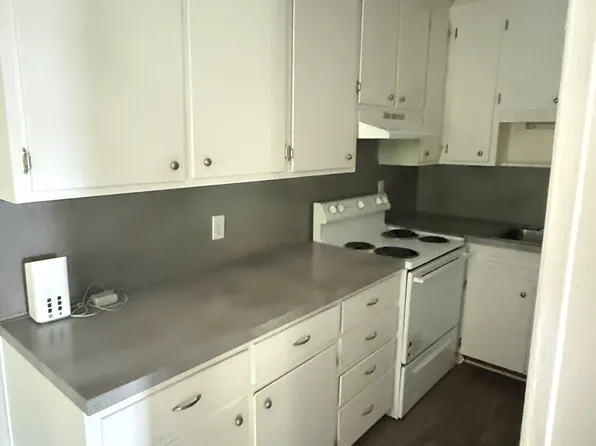 940 Myrtle Rd #4, Martinsville, VA 24112