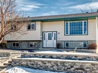 60 W Huntham Rd NE, Calgary, AB T2K 4G1