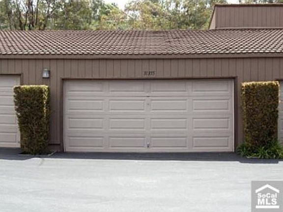 2 Car Garage