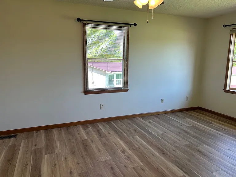 304 Old Stage Rd — Photo 8