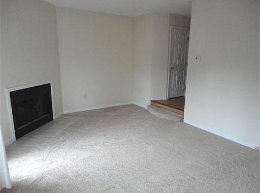 4th image of 405 Neponset St APT A