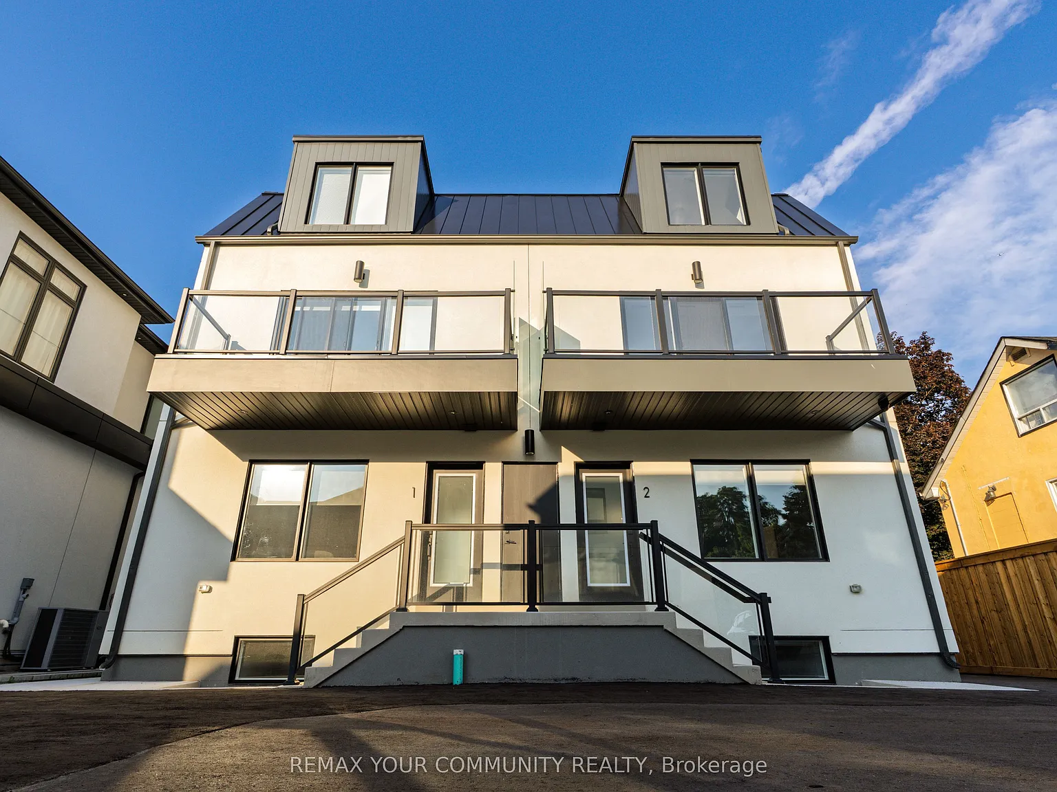 34 Poplar Ave — Photo 3