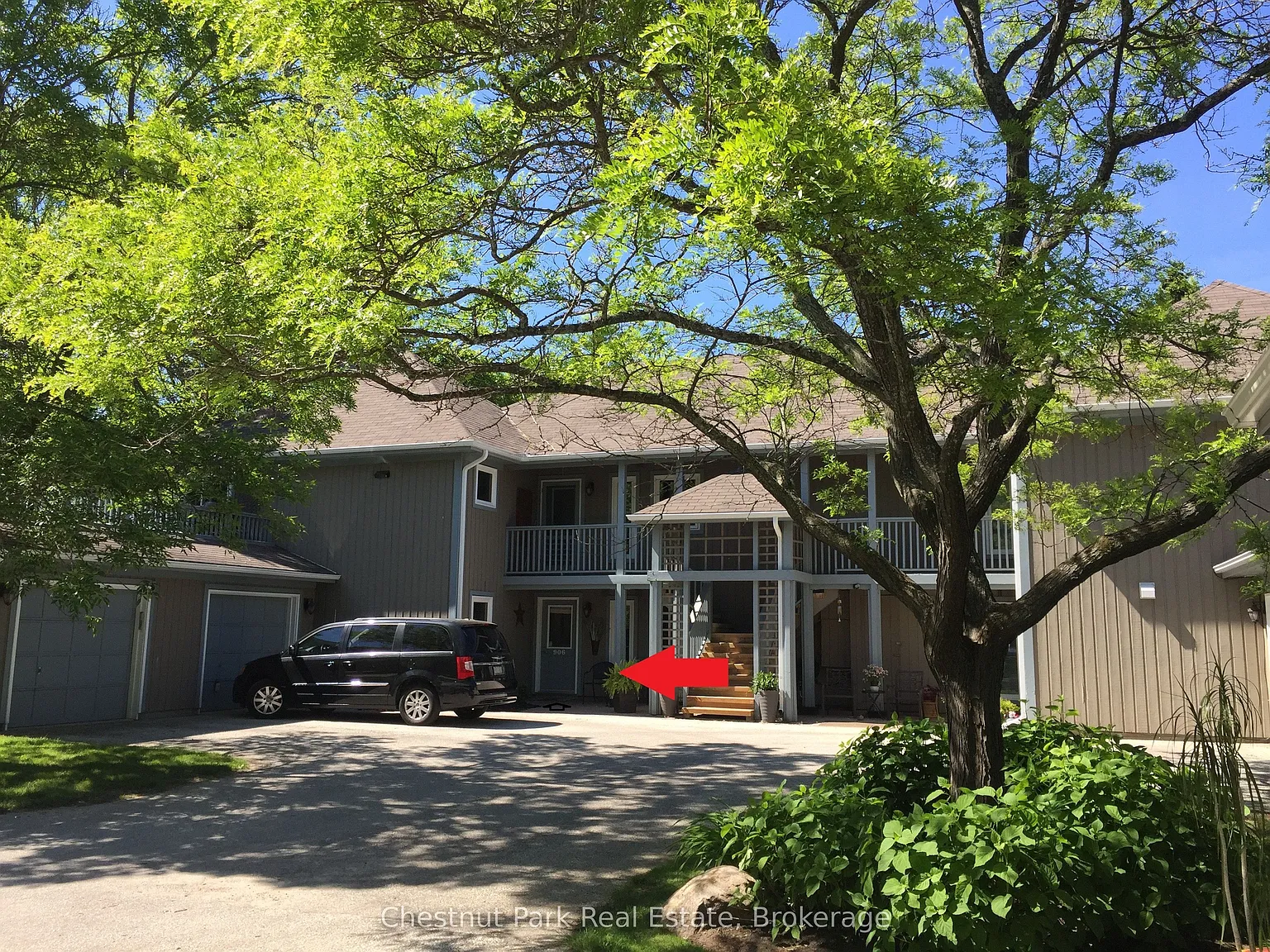 3 bed, $4,000 — Photo 2