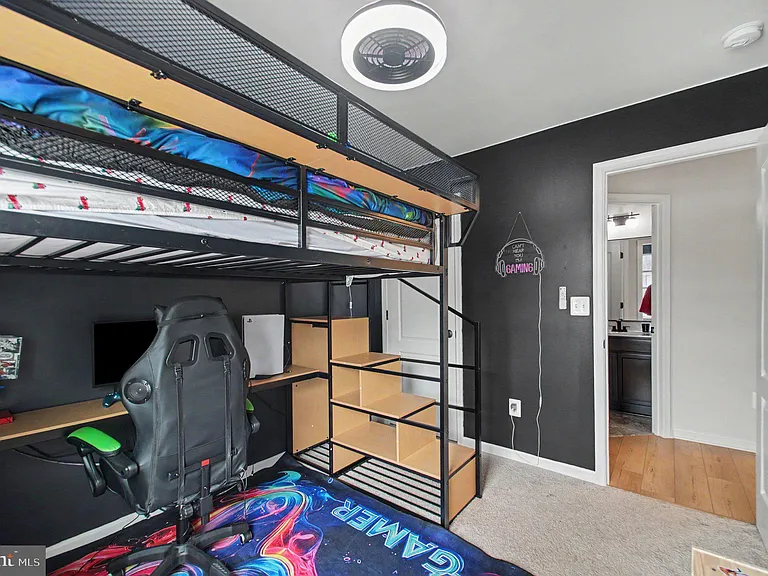 2525 Drake Ln — Photo 24