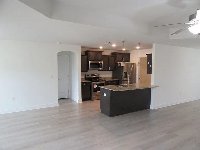 3836 Redbud Way — Photo 6