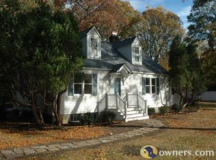 127 Sandy Hollow Rd, Northport, NY 11768