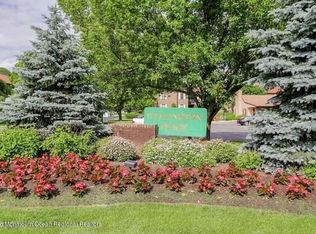 804 Wellington Pl, Aberdeen, NJ 07747