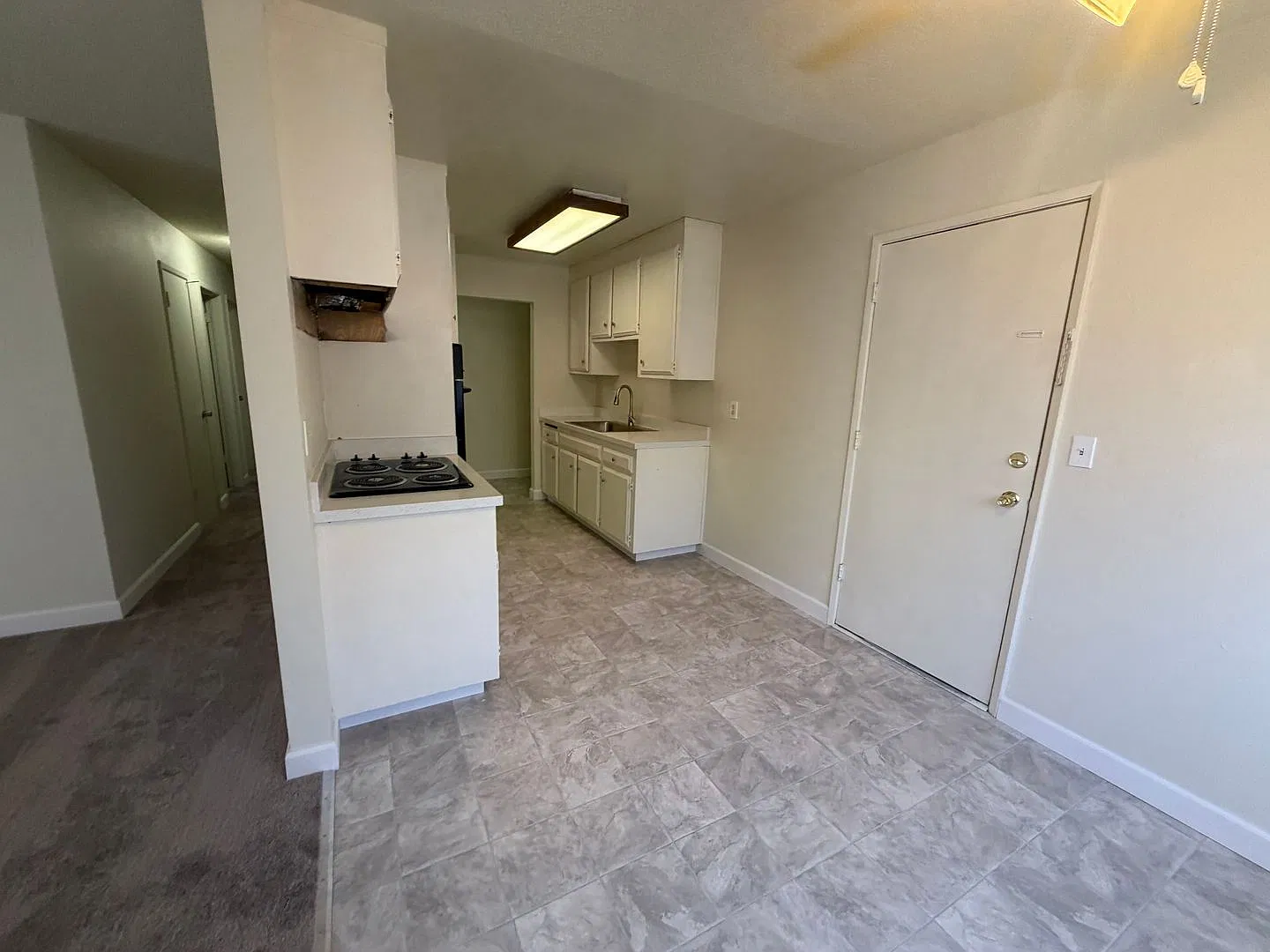 Refreshed Fairfield Home! — Photo 4