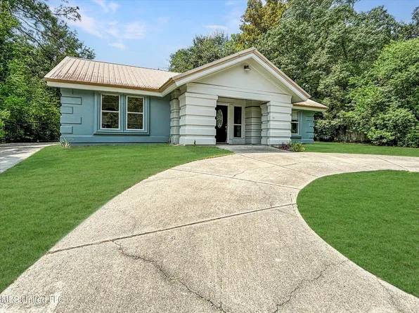 7307 Denver Dr, Biloxi, MS 39532