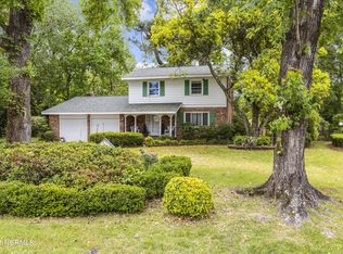 4103 Country Club Rd, Morehead City, NC 28557